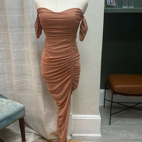 Mesh Ruched Dress - Picture 2 of 8